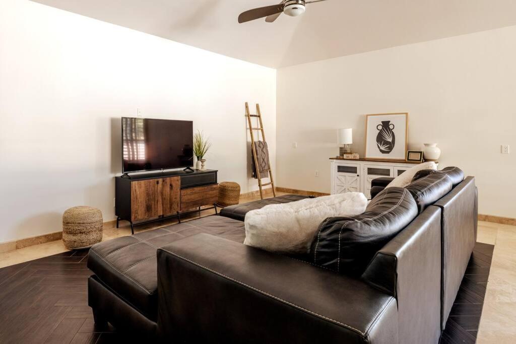 Apartment Stunning 5 Bed Luxury Oasis Heated Pool Hot Tub Scottsdale